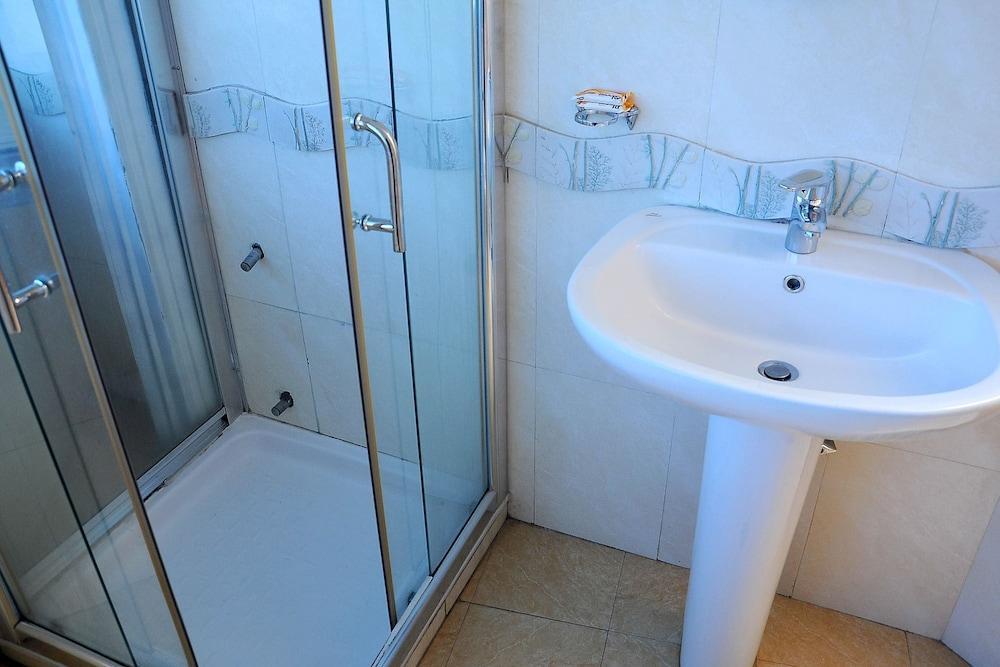 Dimitri Hotel Addis Ababa Bagian luar foto